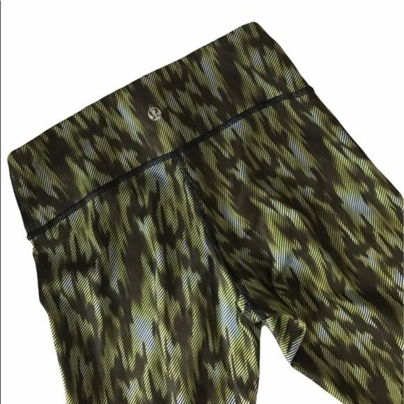 Lululemon 31" long Full-length Wunder Under Print Leggings Size 4 - Picture 4 of 8